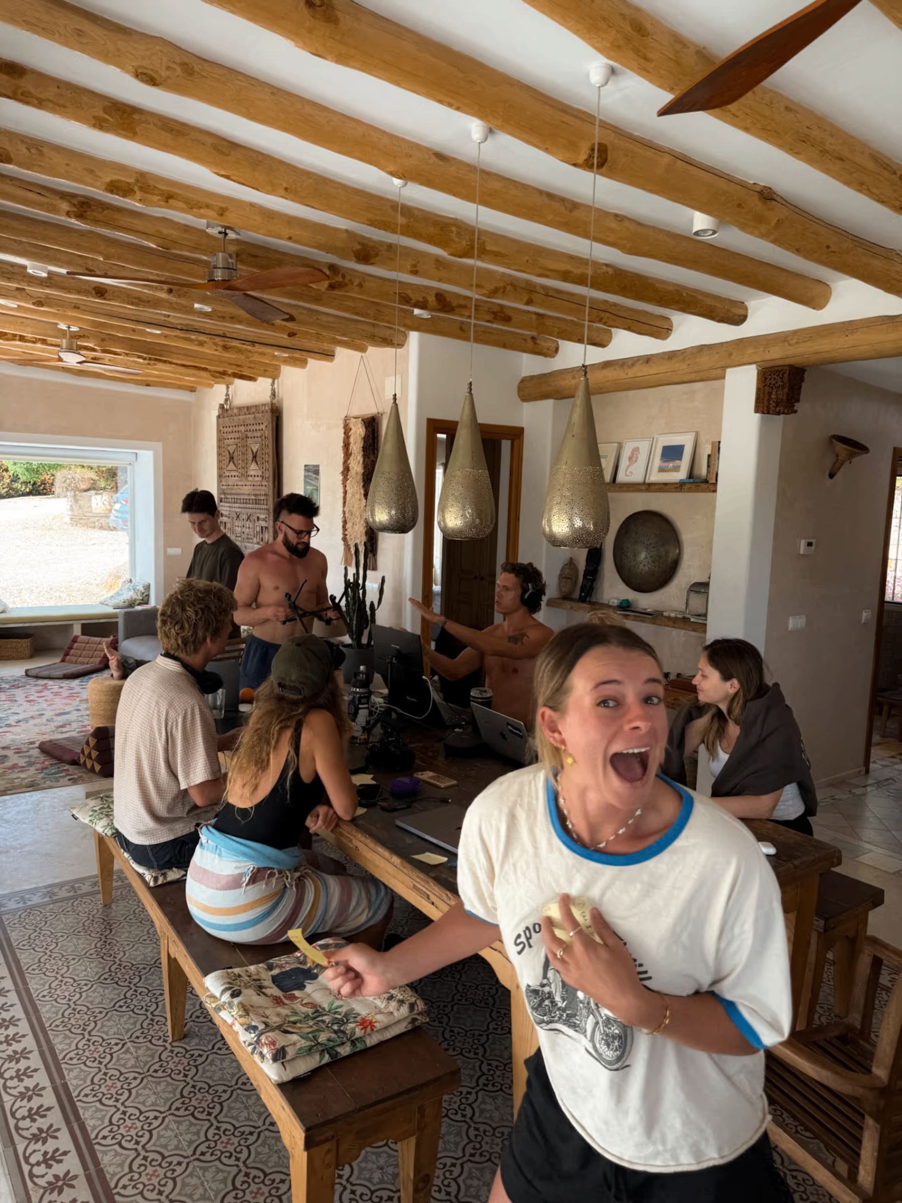 The villa of a Sprinta retreat, in the evening